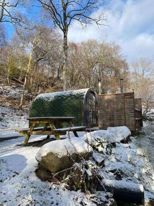 Апартаменты Pine Cosy Winter Cabin - Hot Tub & Log Burner Бармут Экстерьер фото